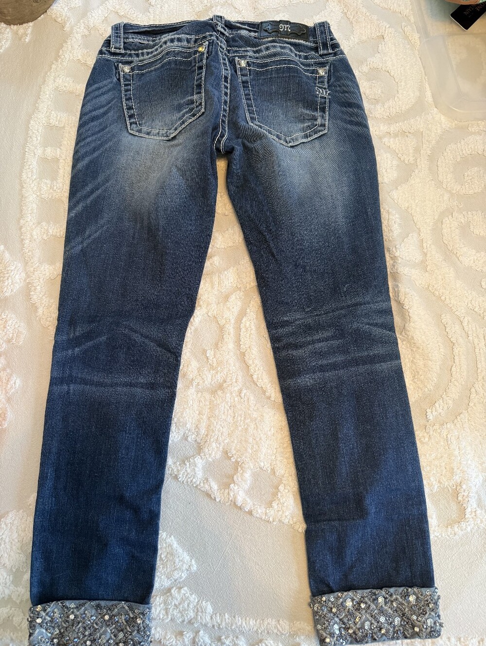 Miss Me Signature Cuffed Skinny Capri Embellished Jeans Size 27